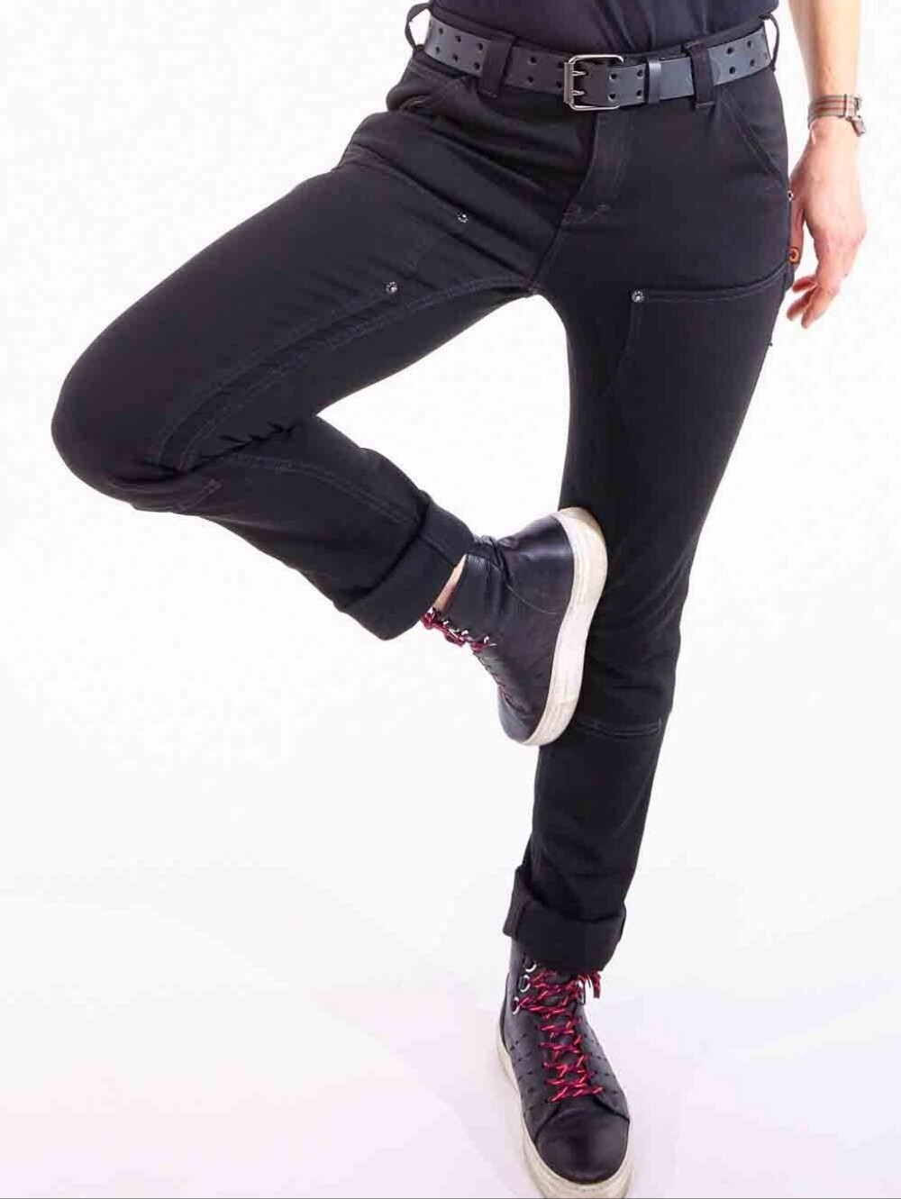 Dovetail Maven Slim No Fade Black Denim